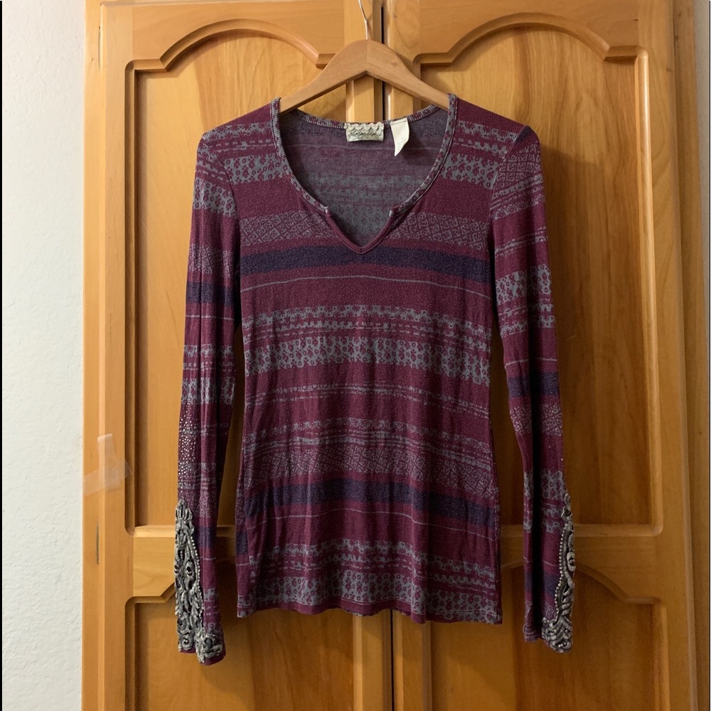 Gimmicks by BKE long sleeve top